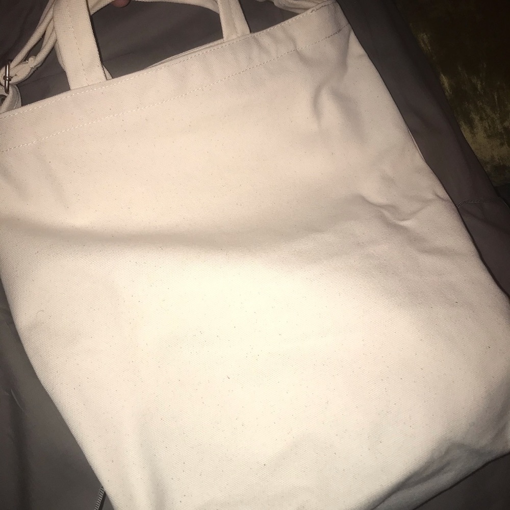 BAGGU x West Elm with Diego Oliverio duck bag - Picture 3 of 8